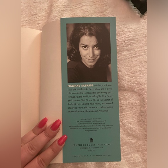 The Complete Persepolis by Marjane Satrapi - Picture 4 of 4